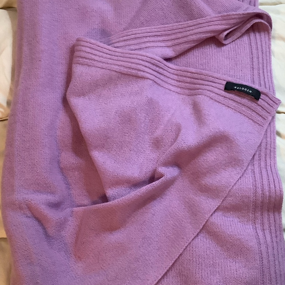 Halogen Lavender Cashmere Wrap